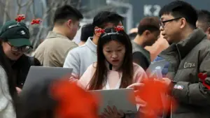 Cuộc đấu của hai công cụ AI tại công sở Trung Quốc