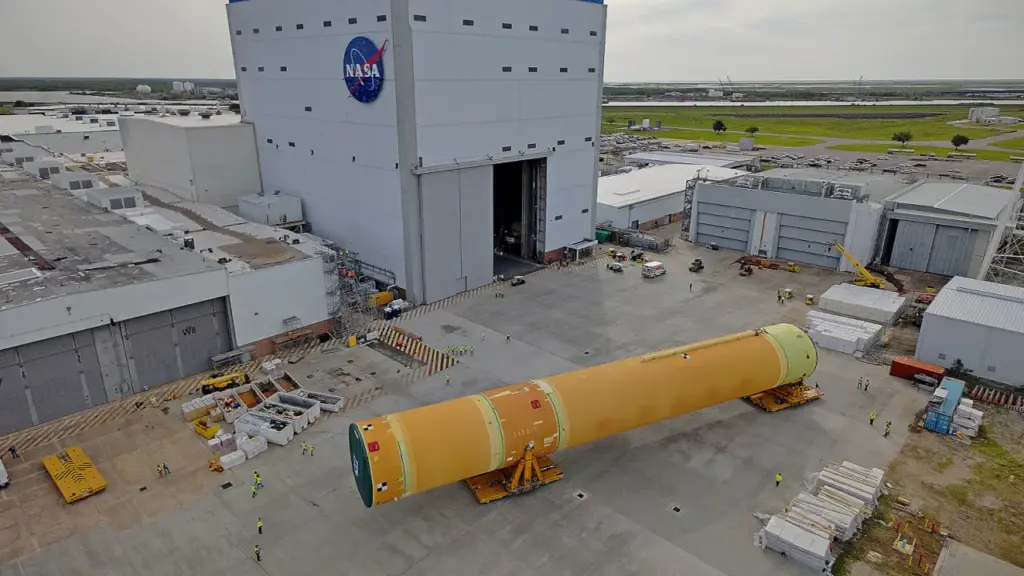 NASA hé lộ tầng lõi tên lửa cho nhiệm vụ Artemis III