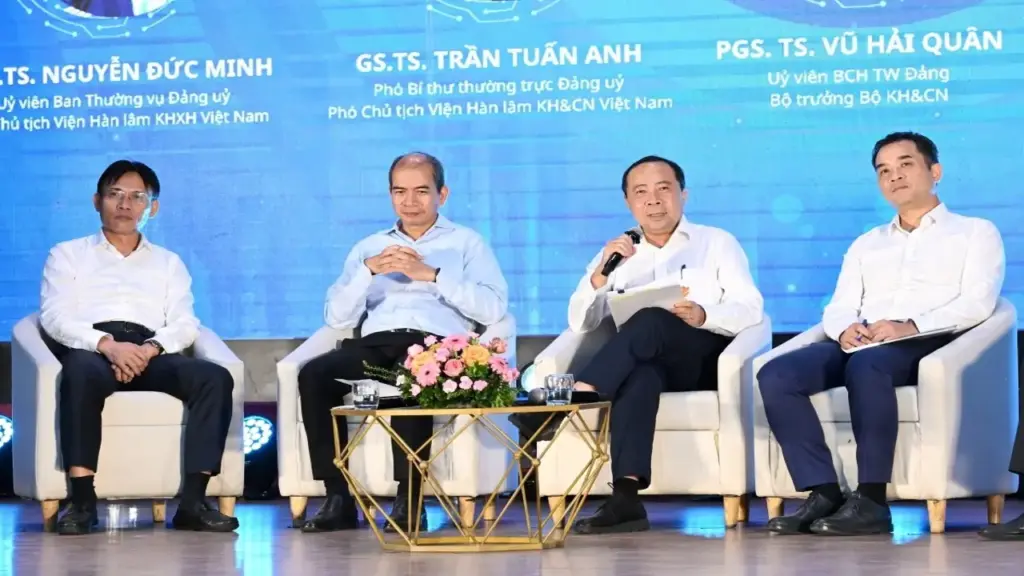 'Ai cũng có thể bắt đầu hành trình nghiên cứu khoa học'