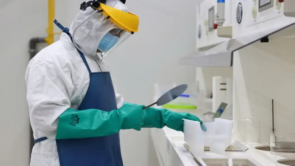 Người vi phạm liêm chính khoa học sẽ bị cấm nhận đề tài