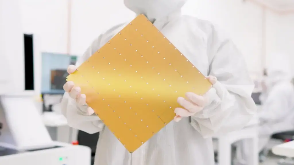 Startup Mỹ được định giá gần 100 tỷ USD nhờ chip AI 'bằng cái đĩa'