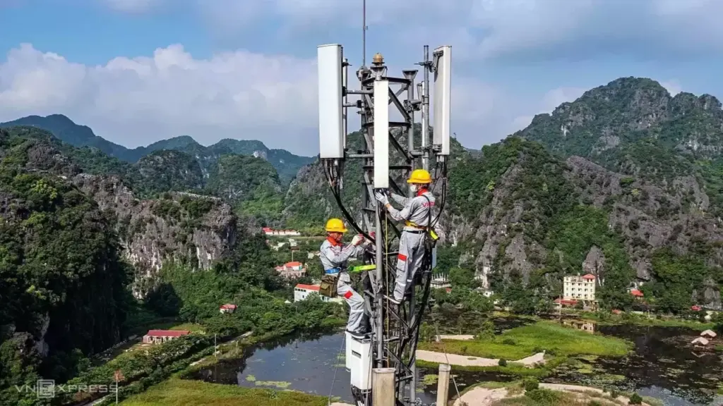 Băng tần 900 MHz giá khởi điểm hơn 1.000 tỷ đồng