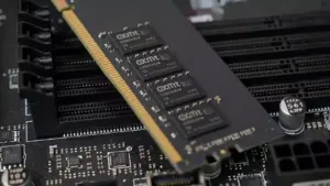 Ba hãng PC lớn bắt đầu dùng chip nhớ Trung Quốc