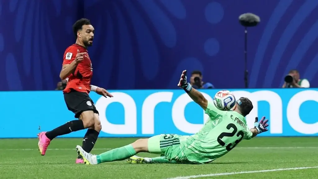 Bài học AI từ những tranh cãi về VAR tại World Cup
